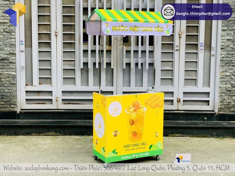 Báo giá kệ bán nước xếp gọn di động trên vỉa hè rẻ tăng doanh thu cho quán