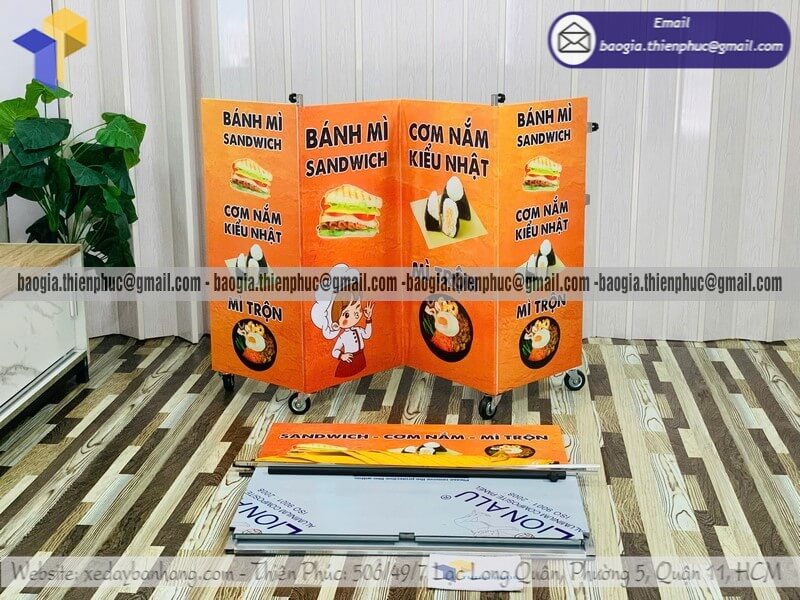 Báo giá xe đẩy bán đồ ăn mini xếp gọn có  thêm dù che gia công theo yêu cầu bán tại cổng trường