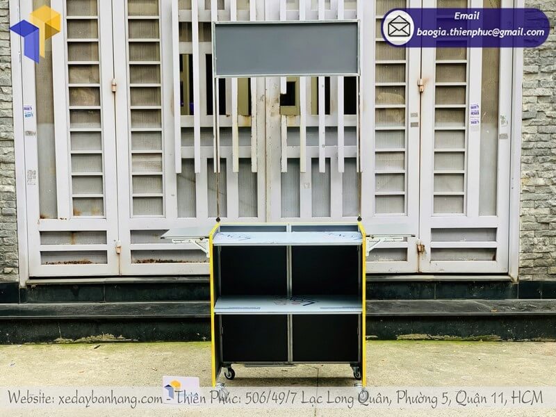 Đặt mua mẫu quầy bán cơm nắm lề đường giá rẻ in decal thương hiệu