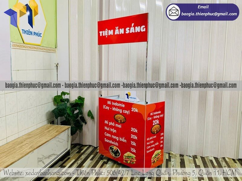 Giá quầy bán đồ ăn sáng hàng rong xếp gọn rẻ từ 1 triệu đến 2 triệu quầy di động