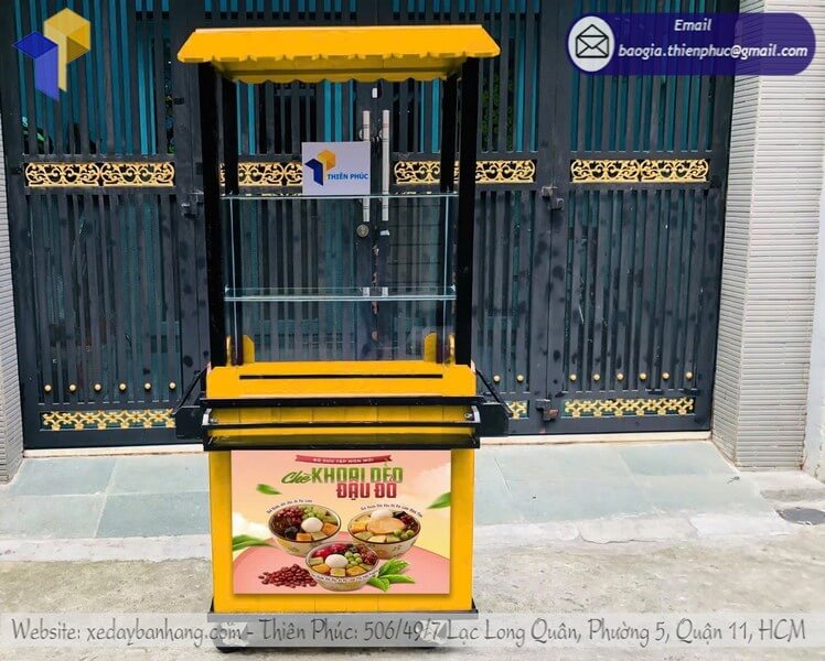 Mẫu quầy gỗ bán chè đẩy lưu động trên vỉa hè đẹp