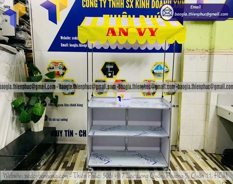 Nơi bán xe bánh mì bán rong gấp gọn lưu động có mái che phục vụ bán ở vỉa hè